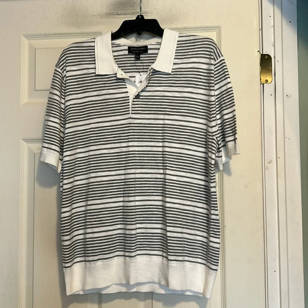 Banana Republic Gray and White Striped Polo Shirt/Sweater Size Large